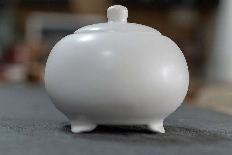 永德堂 - 定窑白 家用薰香炉 - 香薰/精油/线香 - 陶 白色