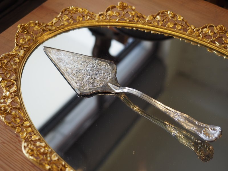 英国早期镀银蛋糕刀/派刀 - 餐刀/叉/匙组合 - 其他金属 银色