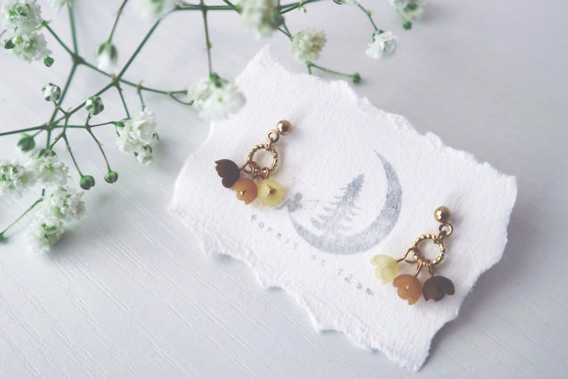 午夜的森林。3色小铃兰耳钉。大地 - 耳环/耳夹 - 粘土 咖啡色