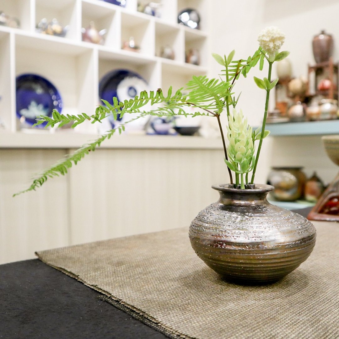 金石缘 电烧 手工创意茶席花器 金属铀 - 花瓶/陶器 - 陶 金色