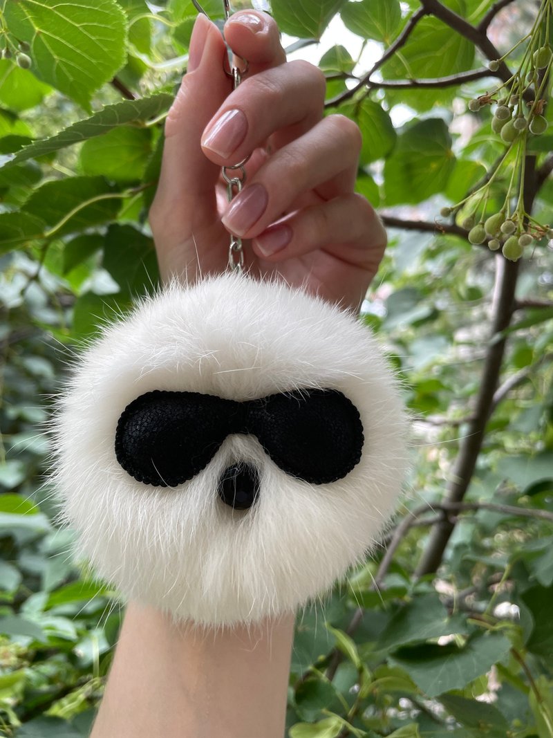 Handmade keychain / Cute pom pom keychain / Bag charm / Rabbit fur pendant - 钥匙链/钥匙包 - 其他材质 白色