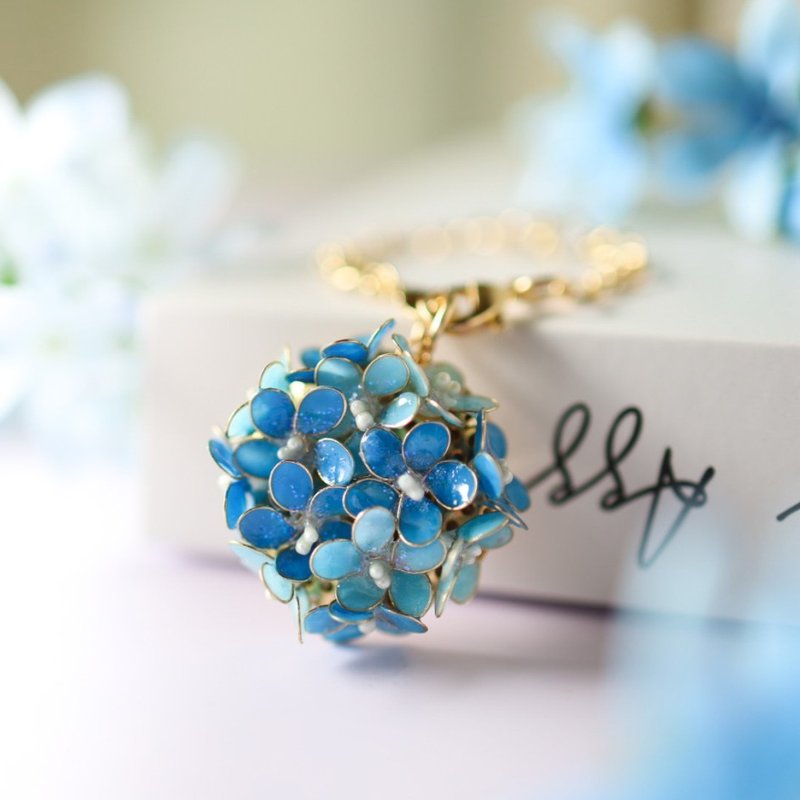 2way 勿忘我胸针&包包吊饰 - 胸针 - 树脂 蓝色