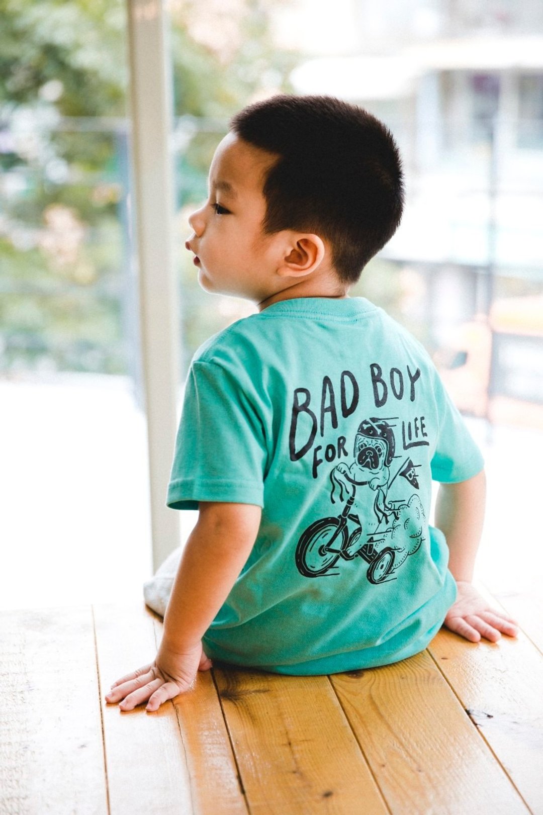 SLOW & LOW Bad Boy 巴哥骑士儿童Tee (莫兰迪绿) - 童装上衣 - 其他材质 