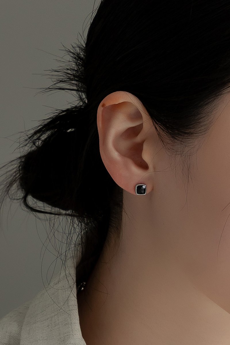 【热销推荐】极简方形。黑玛瑙耳环 - 耳环/耳夹 - 不锈钢 银色