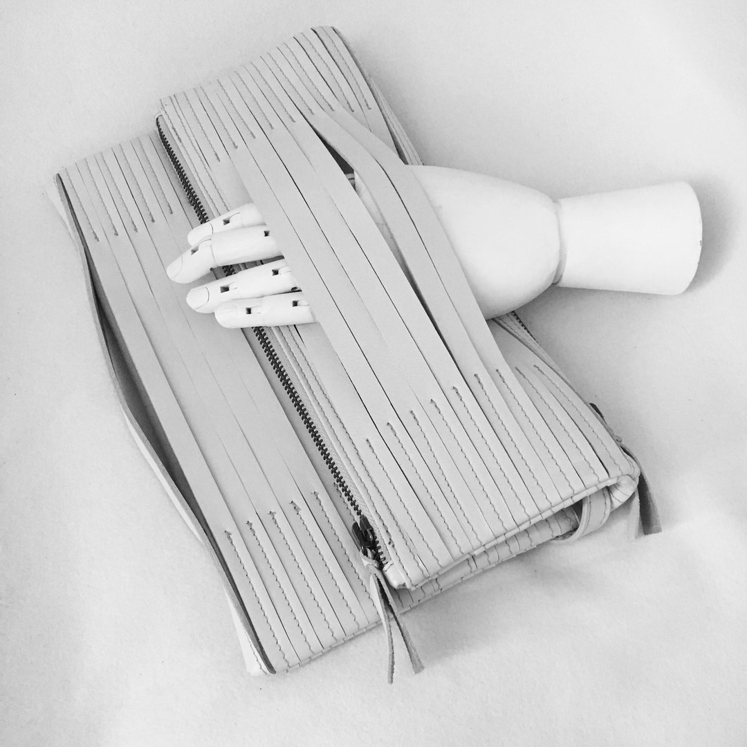 BAI-TONG-03 (MULTI CLUTH)-WHITE GREY COLOR - 其他 - 真皮 白色