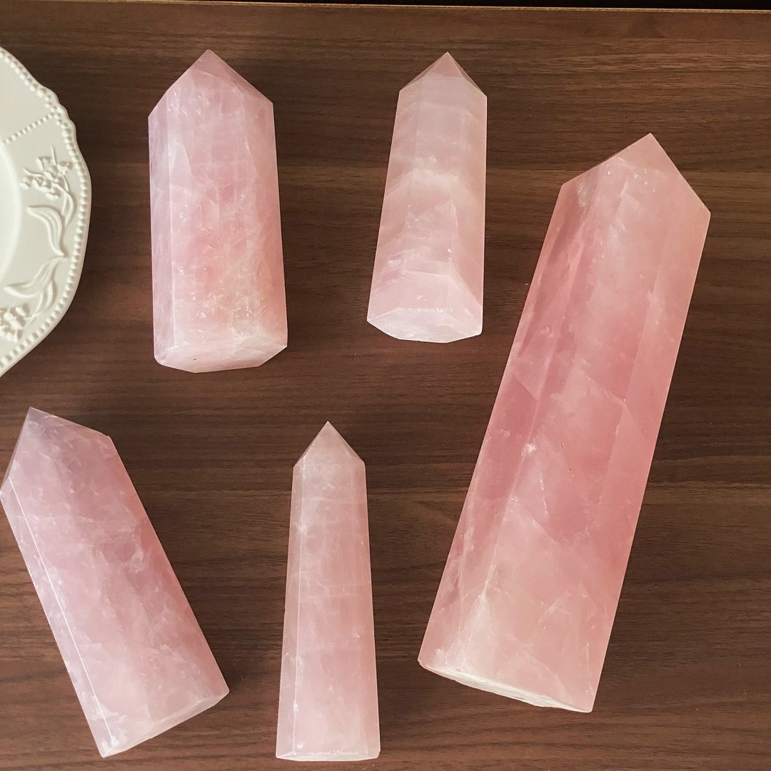 Crystal Corner 隅石丨无尽温柔 • 马达基斯加暴风雪彩虹粉晶柱 - 摆饰 - 水晶 粉红色
