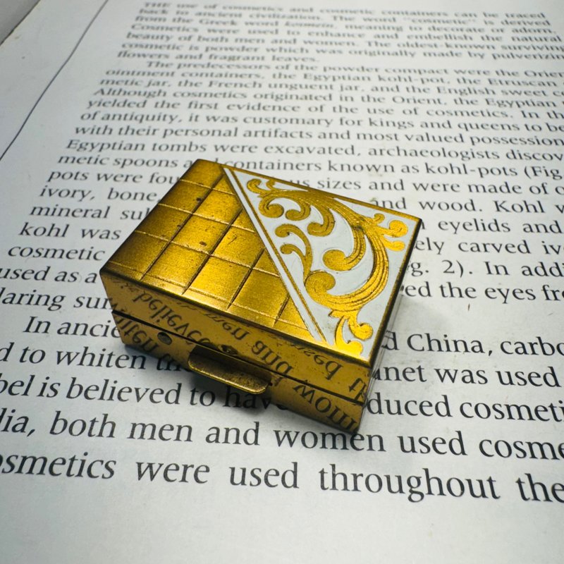 美国50年代金色卷草纹药盒 - 其他 - 其他金属 