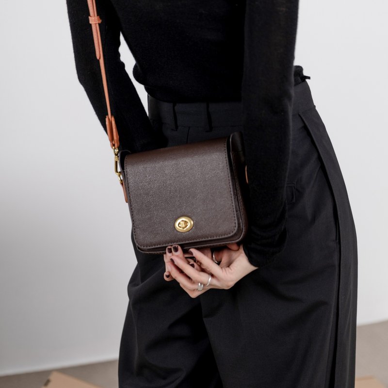 mini號/小號 Vintage質感中古小巧斜背包 複古隨性方包 - 侧背包/斜挎包 - 人造皮革 咖啡色