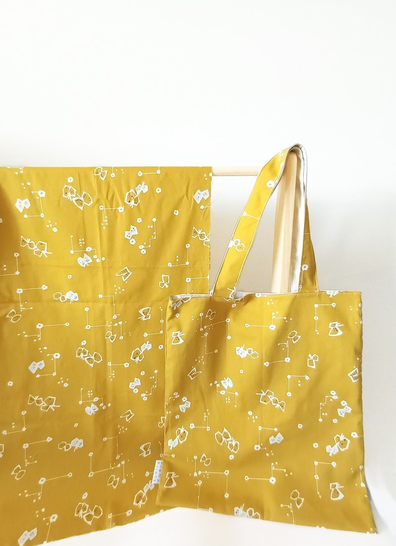 Tote bag_大/城市与蝴蝶 - 束口袋双肩包 - 棉．麻 红色