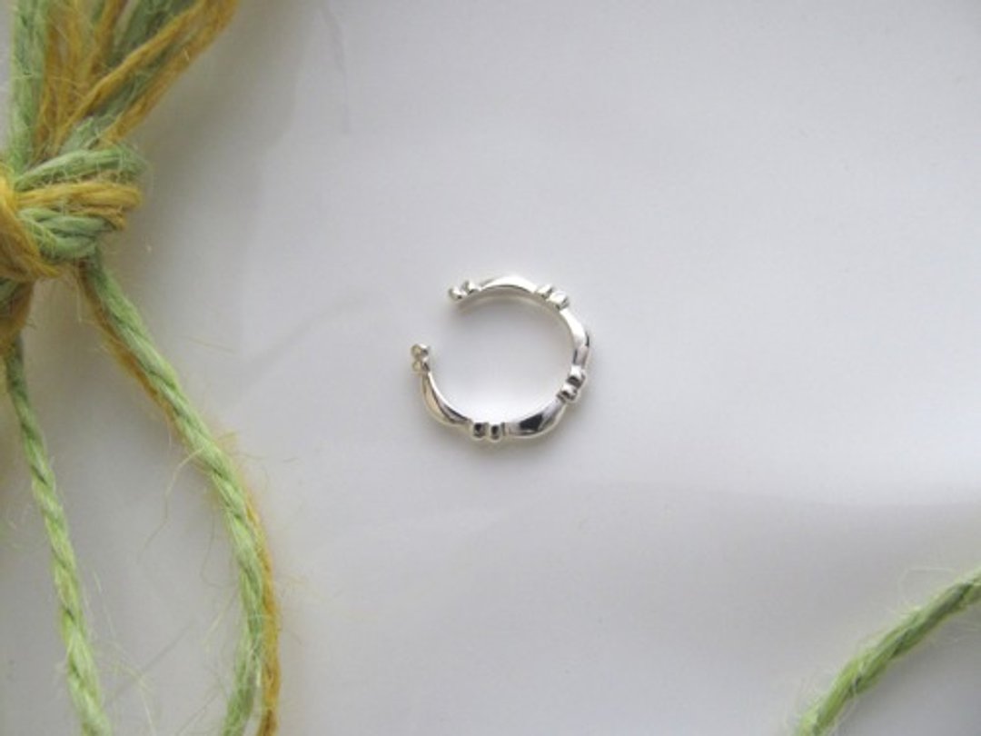 Knot ear cuff - 耳环/耳夹 - 纯银 