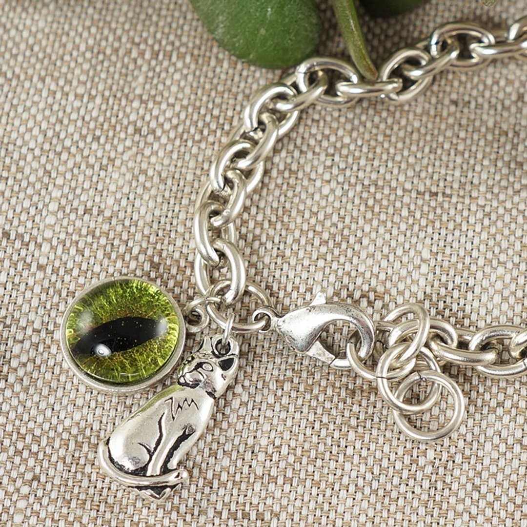 Olive Green Glass Cat Eye Evil Eye Silver Cat Kitten Protection Bracelet Jewelry - 手链/手环 - 玻璃 绿色