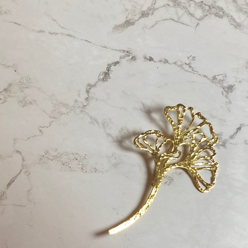 植造_黄铜别针_银杏 - 胸针 - 铜/黄铜 金色
