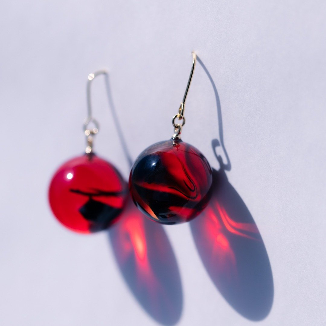ORB 耳针/耳夹 -Red Amber- - 耳环/耳夹 - 压克力 红色
