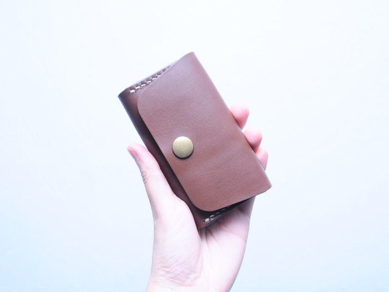 【超大容量卡片套—深棕｜RUSSEL】好好缝 皮革材料包 免费压字 手工包 卡片套 咭套 咭夹 名片夹 简约实用 意大利皮 植鞣革 皮革DIY 卡包 咭包 - 皮夹/钱包 - 真皮 咖啡色