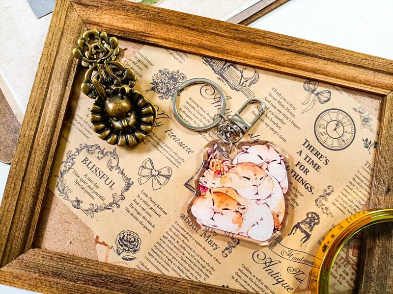 KR519可愛吊飾cute pendant_萌鼠cute mouse.H/ 晶透吊飾_鑰匙圈 - 钥匙链/钥匙包 - 塑料 多色