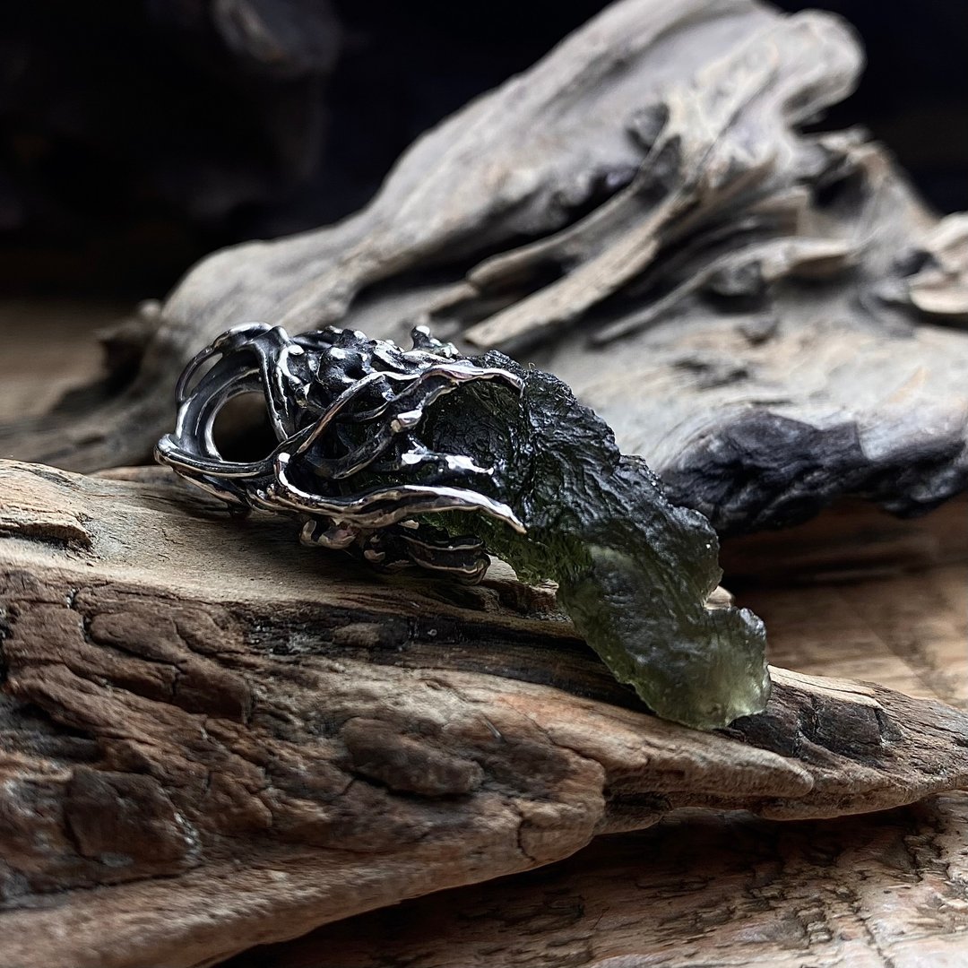 Moldavite / 捷克陨石 / 月牙 / 可协助开证 - 项链 - 半宝石 绿色