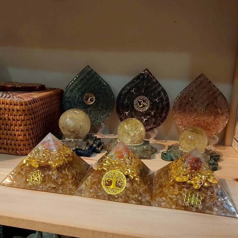 奥刚金字塔  鸿运当头 - 摆饰 - 水晶 