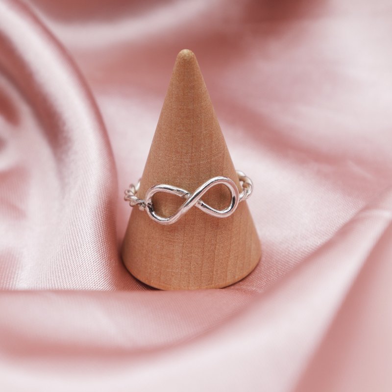 艺点素戒-无限麻花 - 戒指 - 纯银 银色