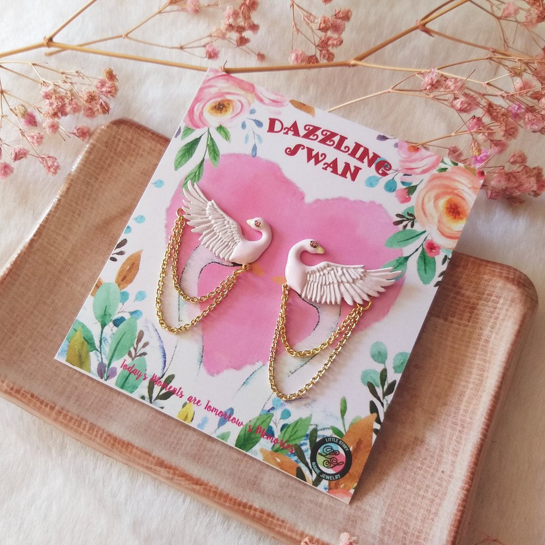 Pink Dazzling Swans Handicraft Earring - 耳环/耳夹 - 其他金属 