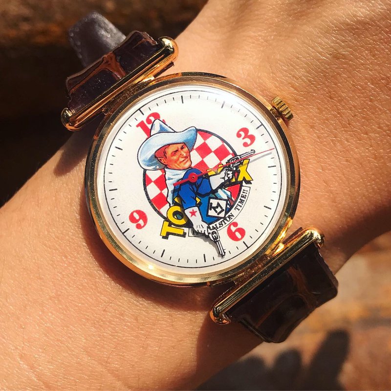 【Lost and find】老款 童趣 上链 牛仔 手指指 手表 - 女表 - 其他金属 多色