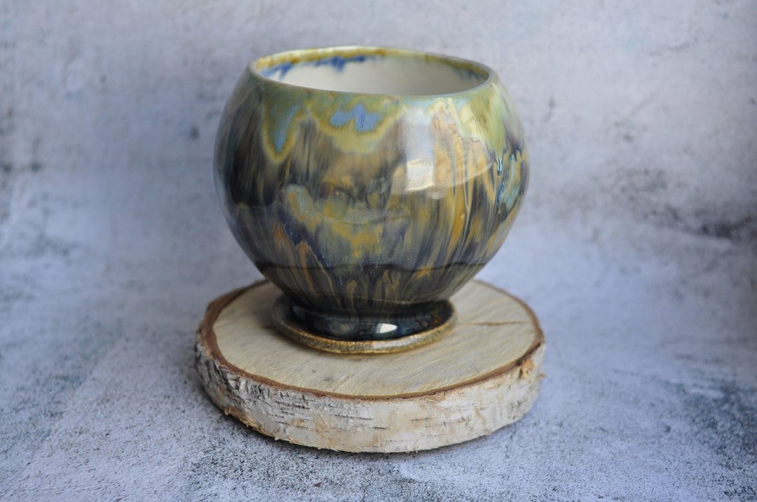 Planter bowl with drainage hole and saucer, handmade ceramic planter drip glaze. - 植栽/盆栽 - 陶 多色