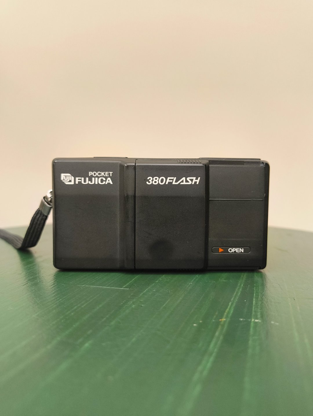 【110底片相机】七成新 间谍机 Fujica Pocket Flash 380 底片 - 相机 - 塑料 黑色