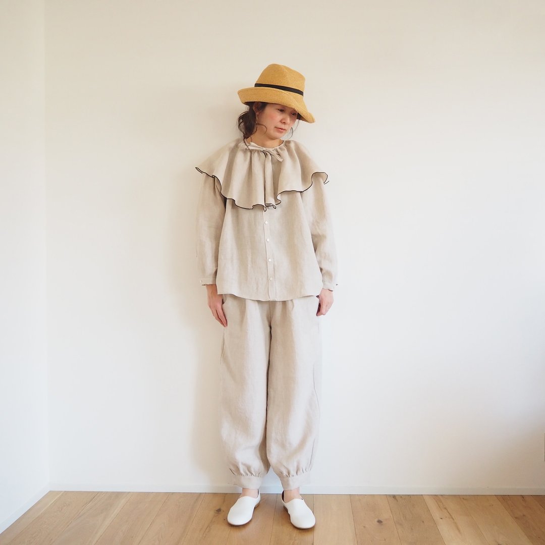 Pre-order Linen canvas blouse (with collar) - 女装衬衫 - 棉．麻 白色