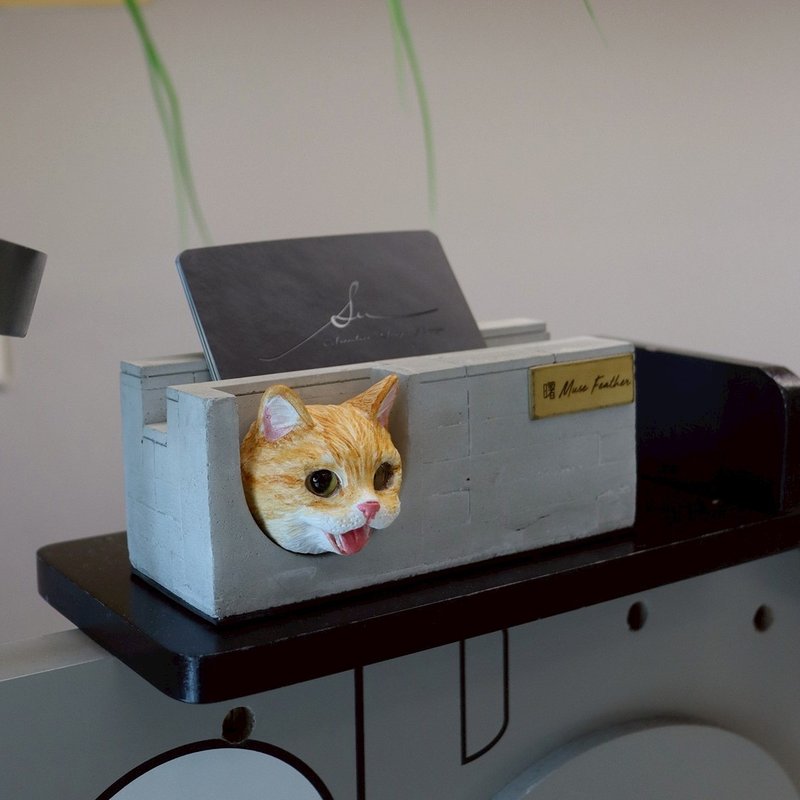 曙 MUSE 吐舌橘猫水泥名片架 原创设计 台湾制 礼物 创意 - 名片架/名片座 - 水泥 