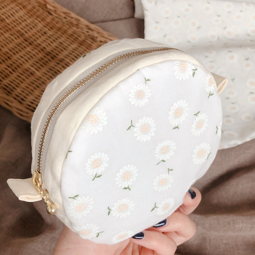 Round pouch / Flower / Round pouch / Flower - 化妆包/杂物包 - 棉．麻 黄色