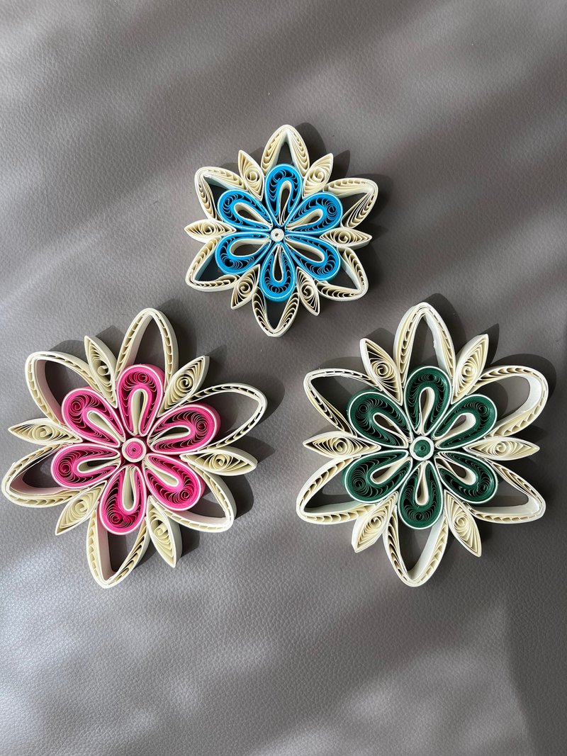 圣诞雪花饰品 - 摆饰 - 纸 