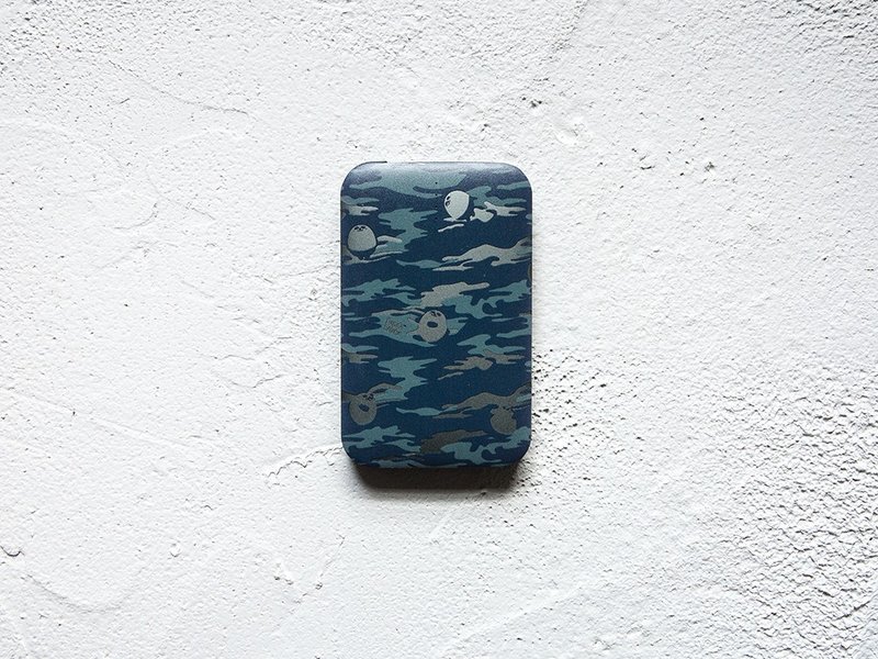 Pandahaluha 充电器 (迷彩) - 充电宝/传输线 - 其他金属 蓝色