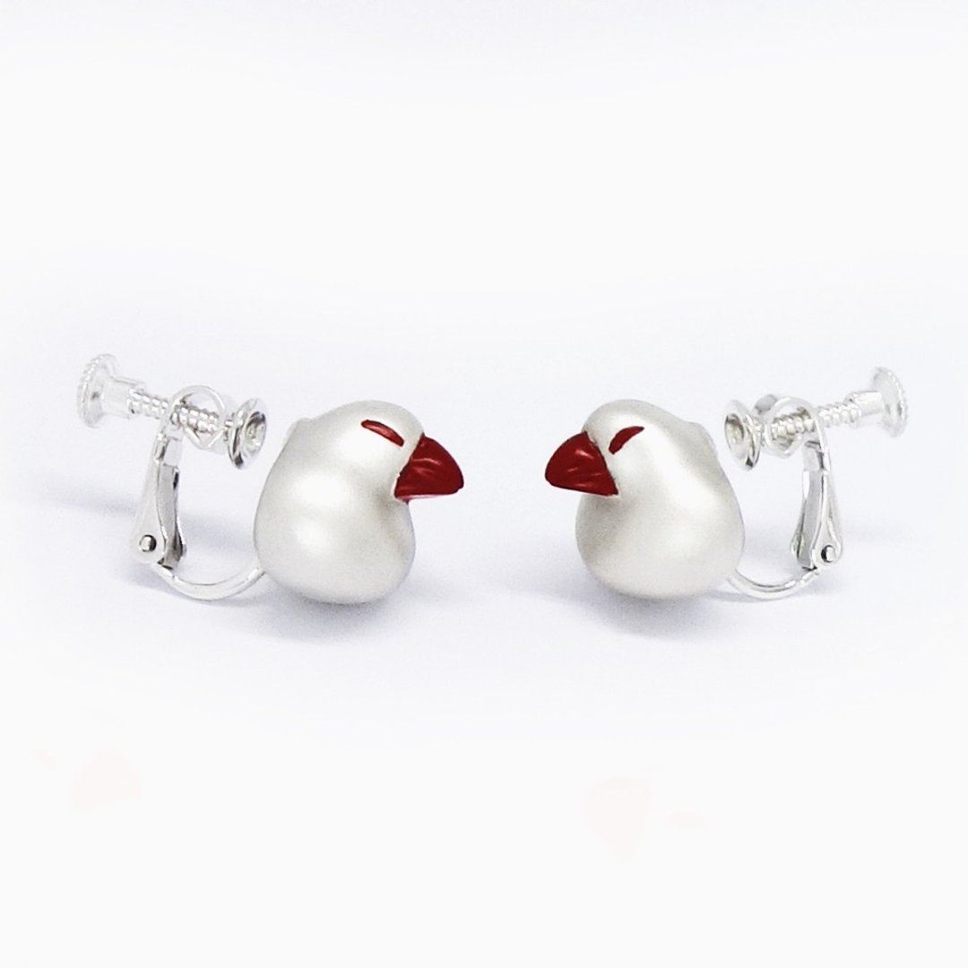 Red beakJava sparrow clip earring SV925【Pio by Parakee】餅的白文鳥漆嘴夾式耳環 - 耳环/耳夹 - 其他金属 红色