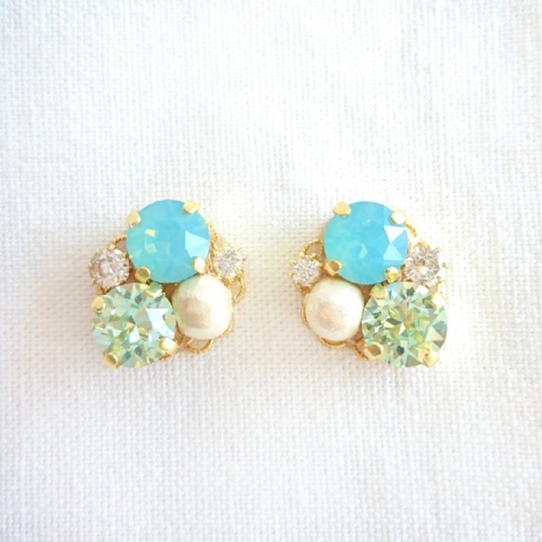 Green Bijou earrings - 耳环/耳夹 - 其他金属 绿色