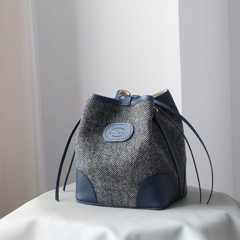 【羊毛拼皮医生包】Harris Tweed 暖到心坎秋冬女士包包水桶包 - 侧背包/斜挎包 - 真皮 黑色