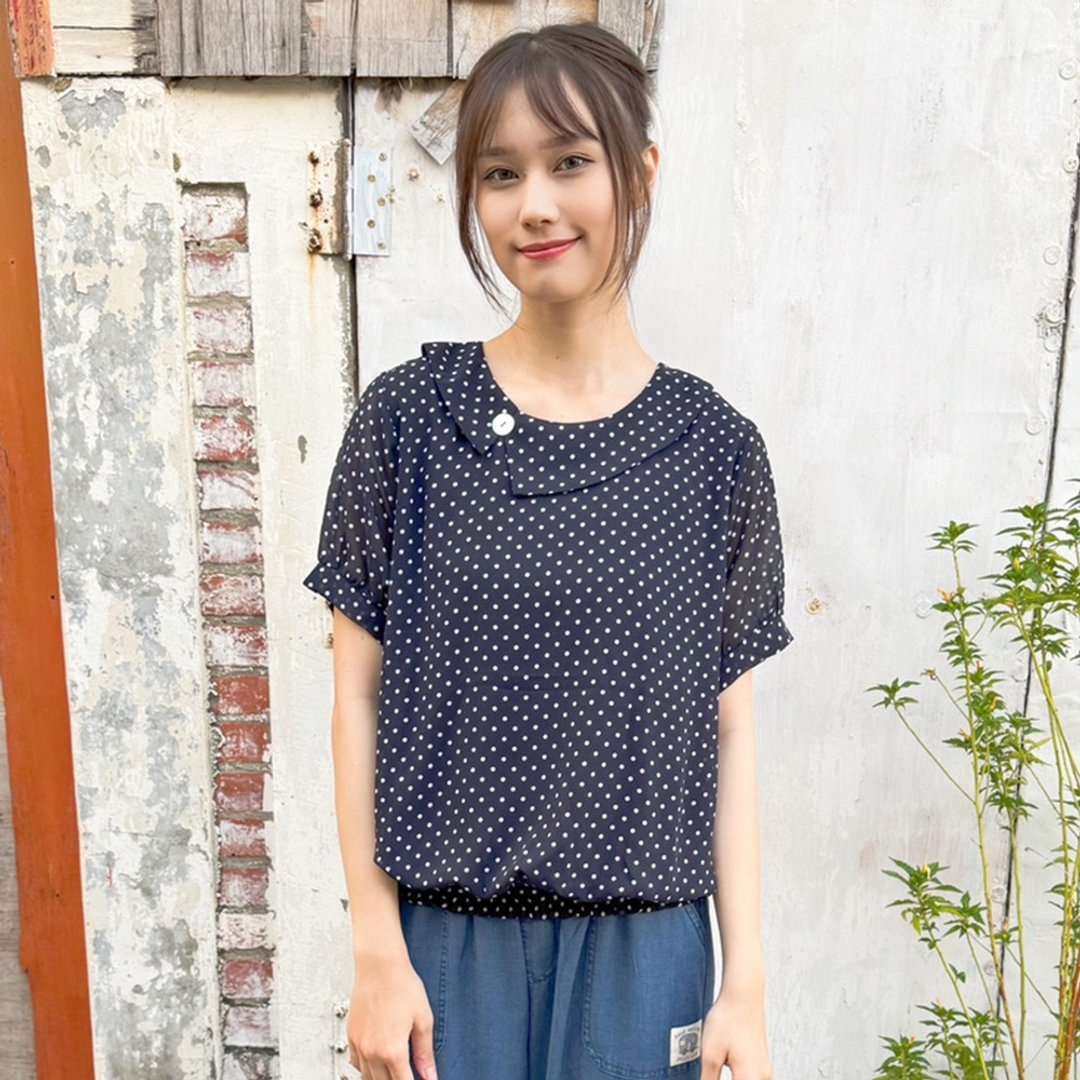 Hana Mokuba 设计感圆领点点松紧收口上衣 - 女装上衣 - 其他材质 
