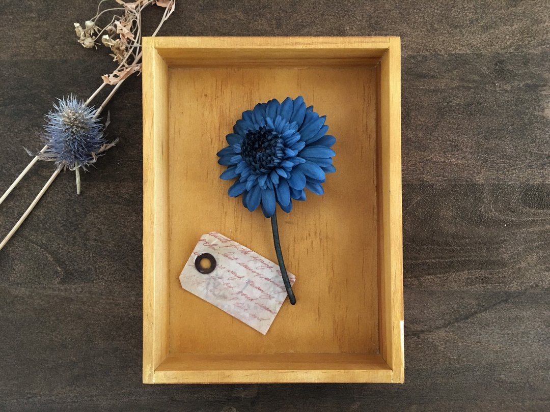 Gerbera's one-wheel corsage (dark blue) - 胸针 - 丝．绢 蓝色