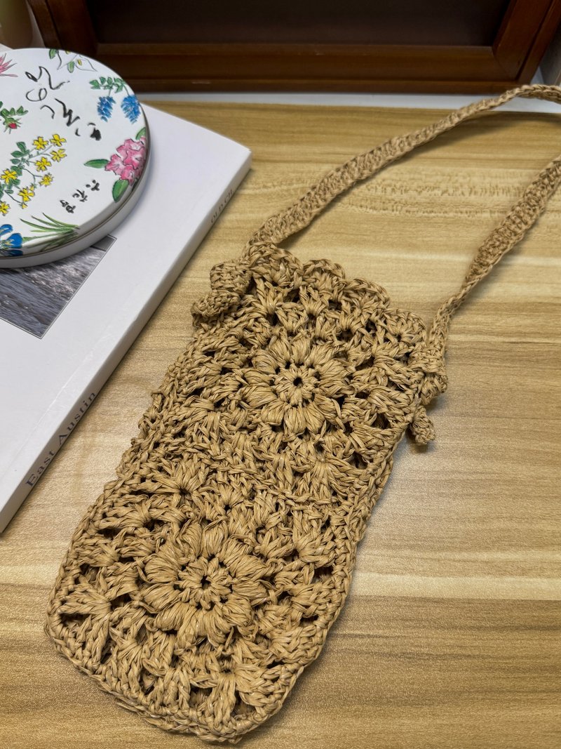 MUMU 夏季燕麦亮丝和纸雏菊手机小物包 HAND MADE - 侧背包/斜挎包 - 棉．麻 卡其色