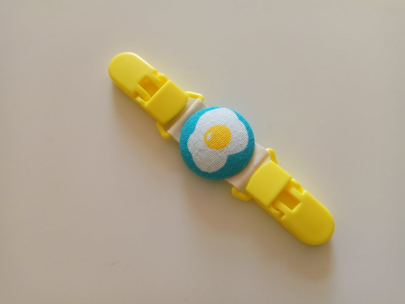 蓝底荷包蛋 万用夹 手帕夹 双头夹 (双面皆有不同图案可双面使用) - 围嘴/口水巾 - 棉．麻 黄色