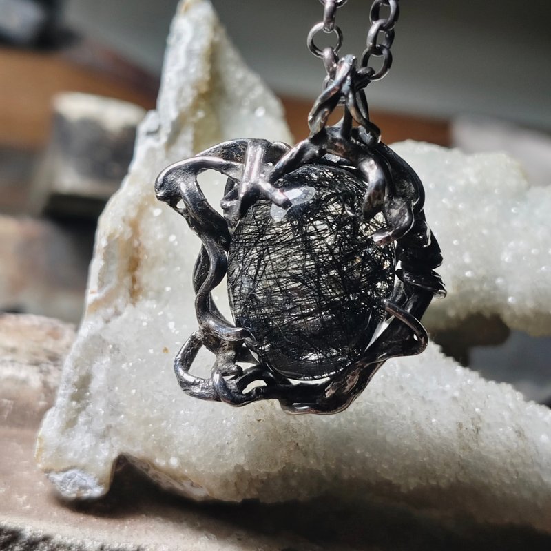 黑发晶银吊墬 - 项链 - 宝石 黑色