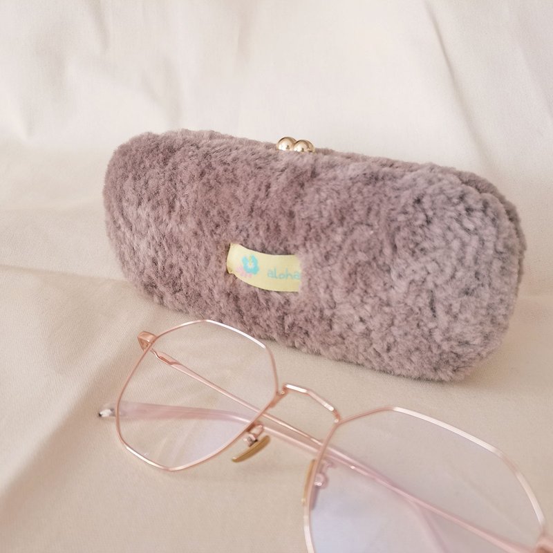 毛茸茸触感眼镜盒首饰盒收纳盒手作特别款 - 眼镜盒/眼镜布 - 棉．麻 咖啡色