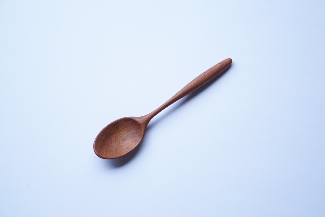 中型木勺，胡桃木 - 餐刀/叉/匙组合 - 木头 