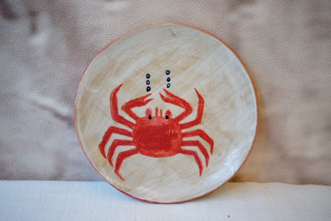手作粉引 鸿蟹Ø18cm 圆皿 餐盘 水果盘 圆盘 - 盘子/餐盘/盘架 - 陶 红色