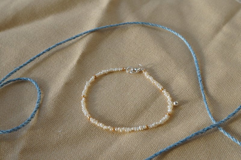 【极细淡水珍珠手链】天然淡水珍珠/设计师手作商品 - 手链/手环 - 半宝石 白色