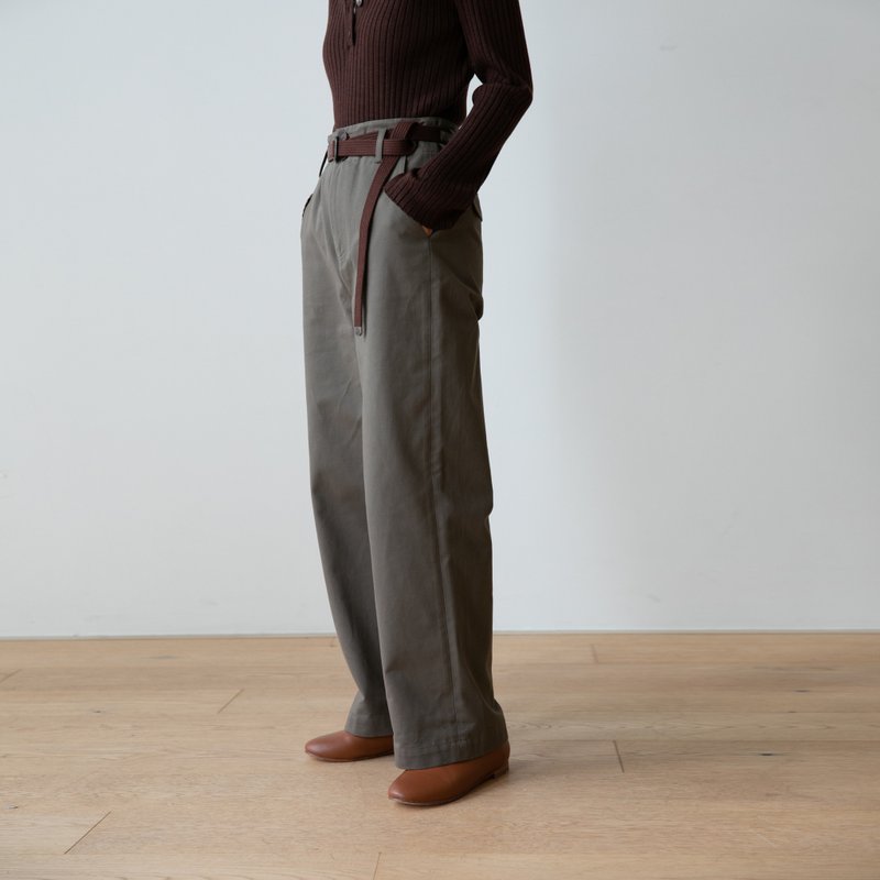 KOOW  日产微磨毛感斜纹全棉休闲裤 复古腰头设计带腰带高腰直筒 - 女装长裤 - 棉．麻 