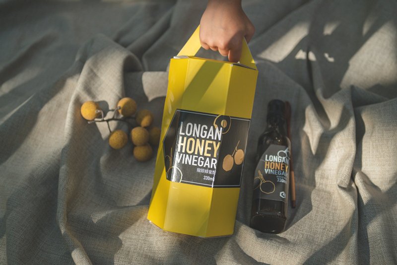 【端午送礼】龙眼蜂蜜醋礼盒 (龙眼蜜醋.日式木杓) - 蜂蜜/黑糖 - 玻璃 黄色