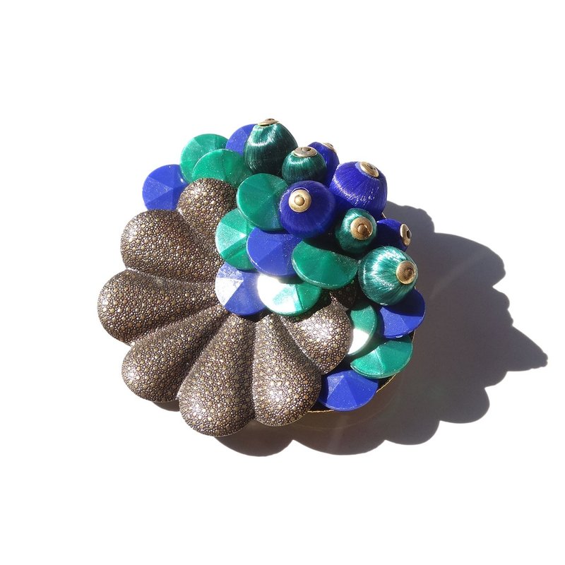 复古孔雀造型设计胸针 - 胸针 - 其他材质 紫色