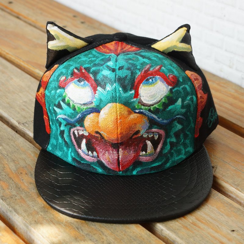 手绘猫耳帽〈白眼龙〉 - 帽子 - 聚酯纤维 多色