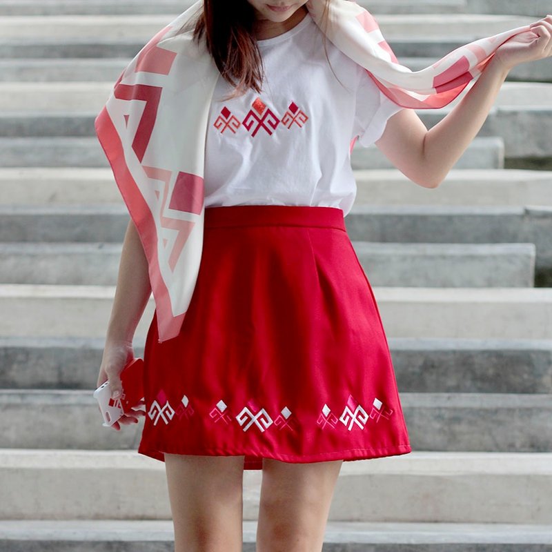 PAEDKHOR Skirt (Red) - 裙子 - 绣线 红色