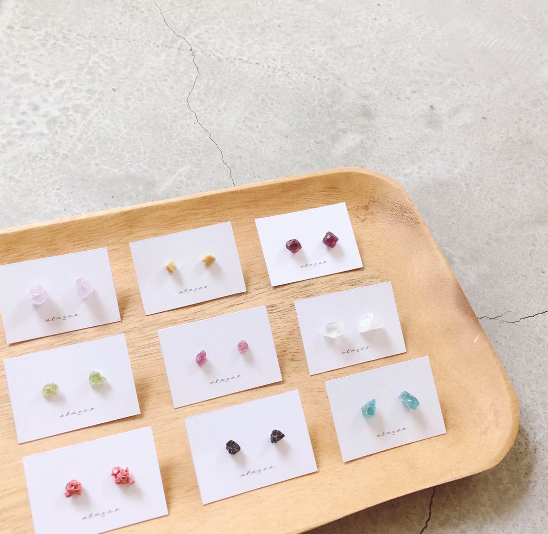 【原石耳环3色组合】自选三色入::不规则原石925纯银耳环组合 - 耳环/耳夹 - 水晶 多色