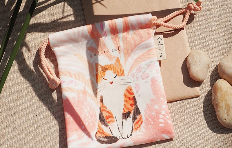 SMALL BAG WITH CALICO CAT IN AUTUMN - 束口袋双肩包 - 丝．绢 粉红色